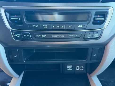 Used 2021 Honda Pilot EX image 20