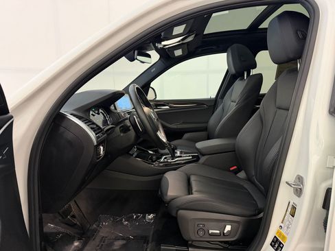 Used 2018 BMW X3 xDrive30i w/ Premium Package AWD/4WD image 5