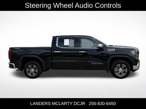 Used 2025 GMC Sierra 1500 SLT AWD/4WD image 12