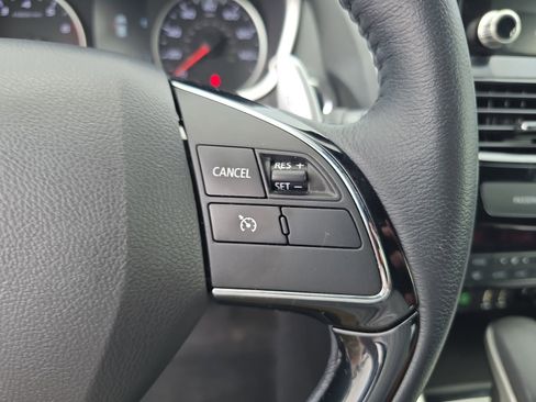 Used 2022 Mitsubishi Eclipse Cross SE image 22