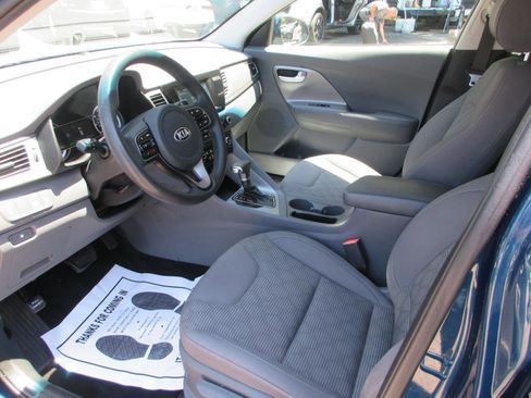 Used 2018 Kia Niro LX FWD image 12