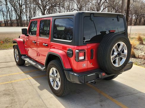Used 2020 Jeep Wrangler Unlimited Sahara image 3