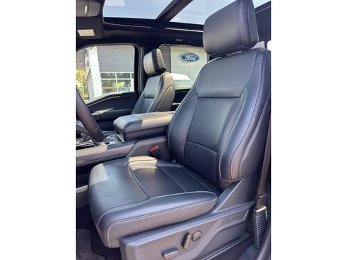 Used 2025 Ford F150 Lariat AWD/4WD image 10