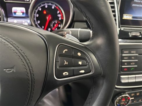 Used 2018 Mercedes-Benz GLS 550 4MATIC image 19