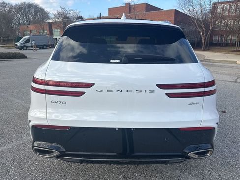 New 2026 Genesis GV70 2.5T Sport Prestige AWD/4WD image 9