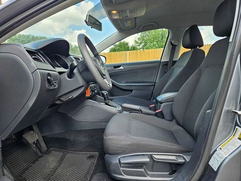 Used 2016 Volkswagen Jetta S image 18