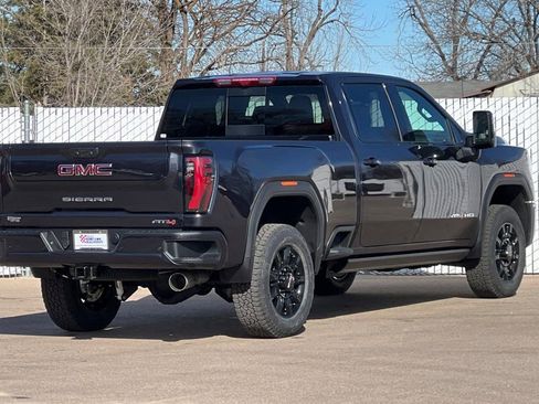 New 2026 GMC Sierra 2500 AT4 w/ AT4 Premium Plus Package image 4