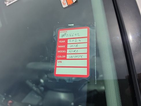 Used 2023 Kia Niro Wave FWD image 8