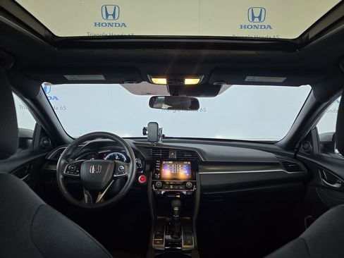 Used 2019 Honda Civic EX image 7