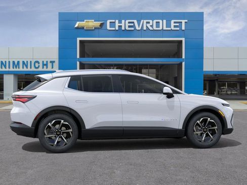 New 2026 Chevrolet Equinox EV LT AWD/4WD image 5