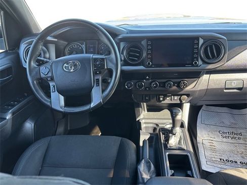 Used 2020 Toyota Tacoma TRD Sport image 10