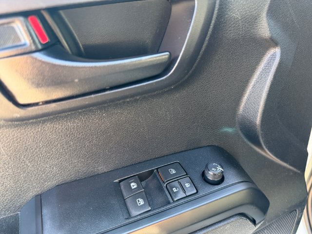 Used 2021 Toyota Tacoma SR RWD image 17