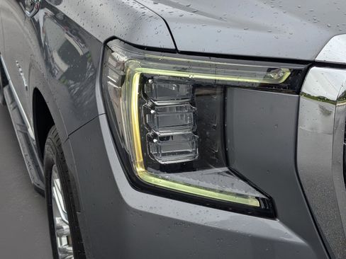 Used 2021 GMC Yukon SLT RWD image 4