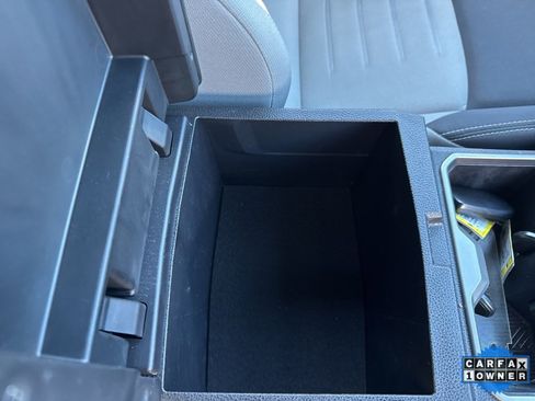 Certified 2025 Toyota Tacoma TRD Off-Road image 24