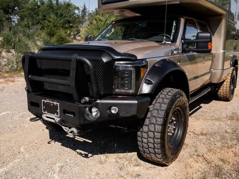Used 2011 Ford F550 4x4 Crew Cab Super Duty w/ Payload Upgrade Pkg image 81