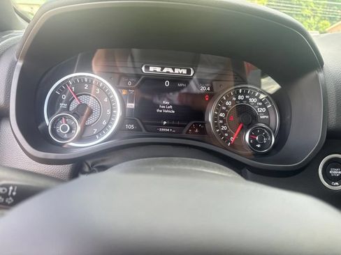 Used 2025 RAM 1500 Big Horn AWD/4WD image 27