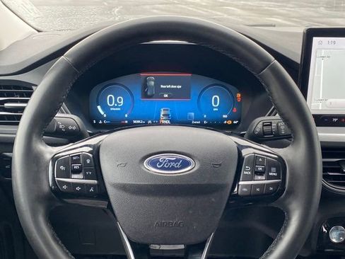 Used 2023 Ford Escape Platinum AWD/4WD image 8
