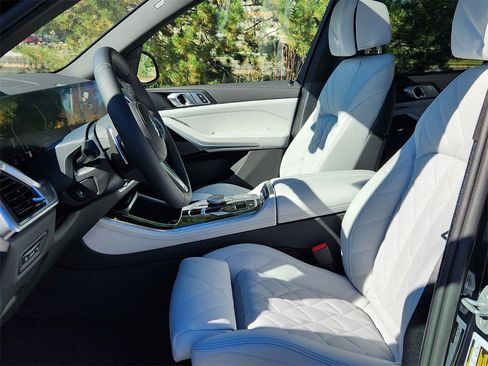 New 2026 BMW X5 xDrive40i image 10