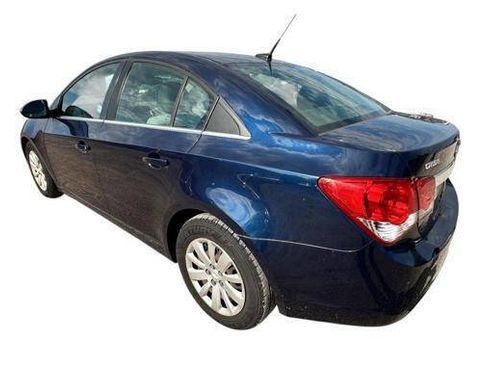 Used 2011 Chevrolet Cruze LS w/ Connectivity Package FWD image 3