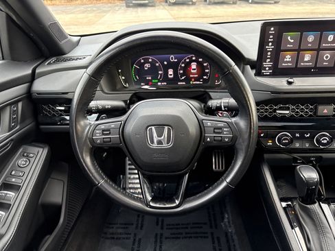 Used 2023 Honda Accord Sport image 14