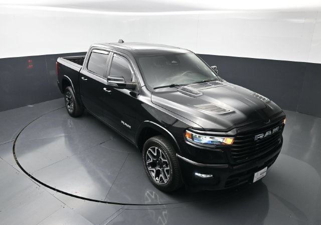 Used 2025 RAM 1500 Laramie w/ Sport Appearance Package AWD/4WD image 30