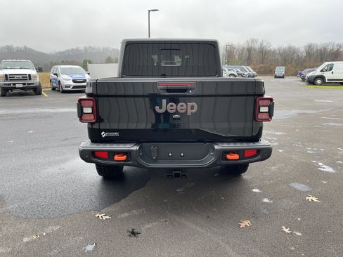 New 2026 Jeep Gladiator Mojave image 4