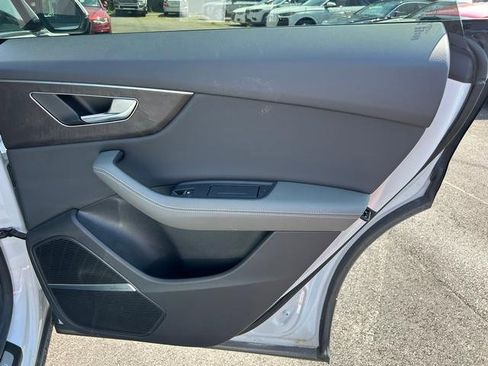 Used 2023 Audi Q8 Premium Plus w/ Premium Plus Package image 22