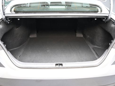 Used 2025 Toyota Camry SE FWD image 18