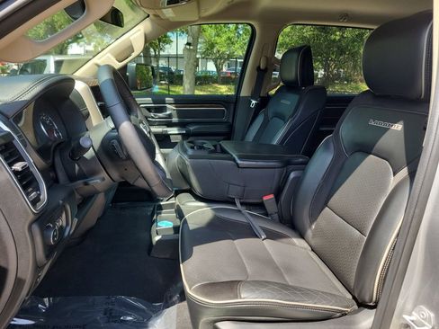 Used 2019 RAM 1500 Laramie RWD image 18