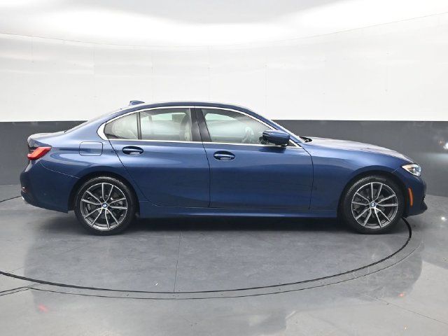Used 2021 BMW 330i xDrive Sedan AWD/4WD image 3