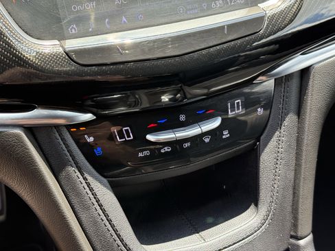 Used 2023 Cadillac XT6 Sport AWD/4WD image 22