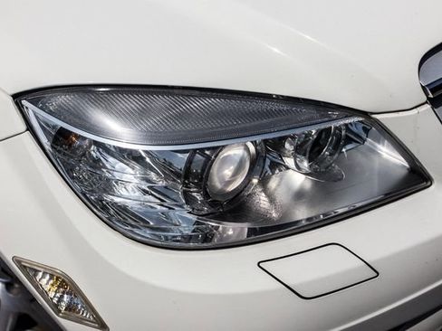 Used 2009 Mercedes-Benz C 350 Sport image 22