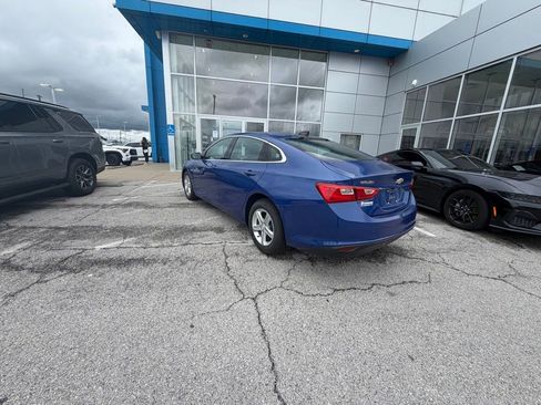 Used 2023 Chevrolet Malibu LS FWD image 3
