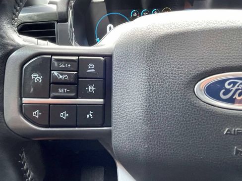 Used 2022 Ford F150 Lariat w/ Equipment Group 502A High AWD/4WD image 22