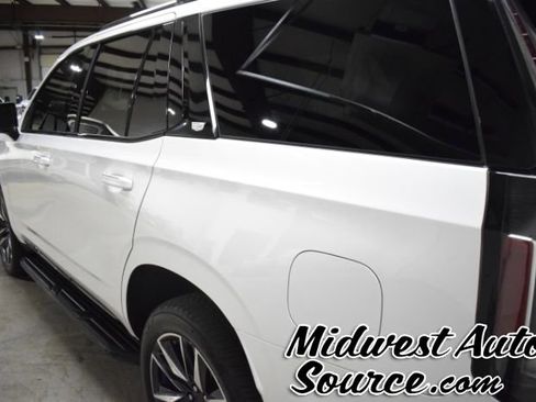 Used 2022 Cadillac Escalade Sport image 3