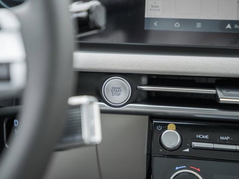 New 2026 Hyundai Tucson Limited image 24