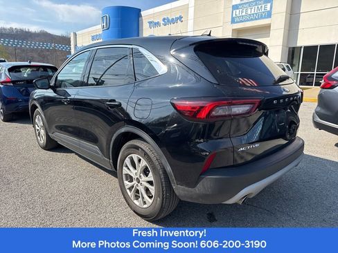 Used 2023 Ford Escape Active image 8