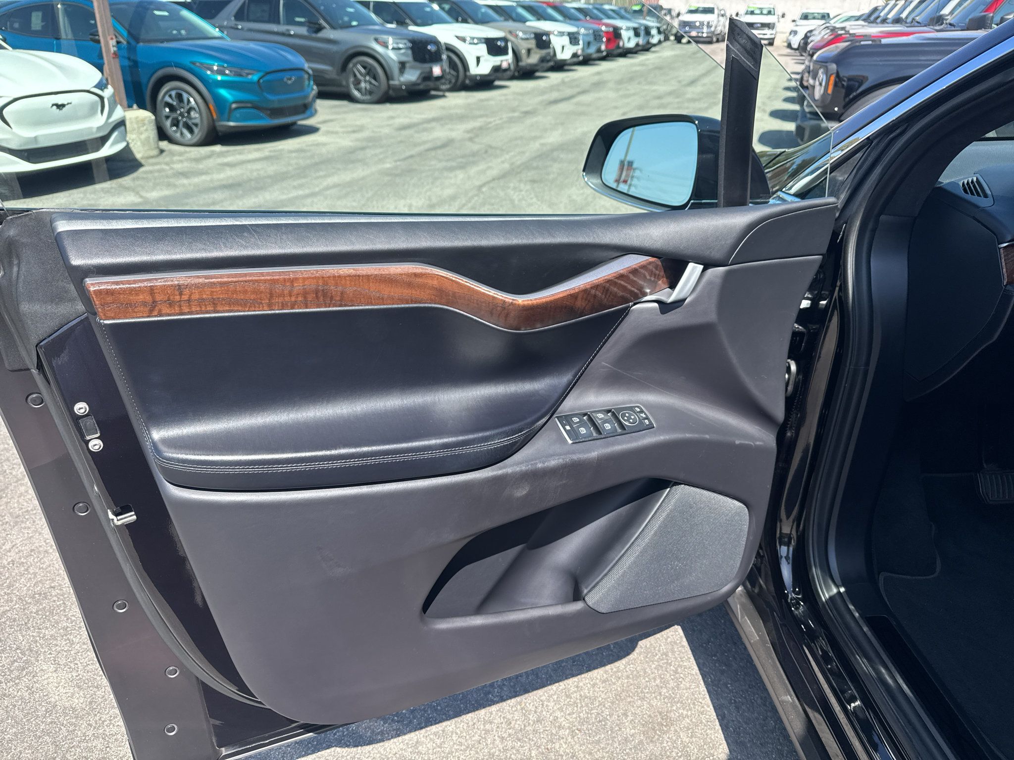 Used 2018 Tesla Model X 100D AWD/4WD image 7
