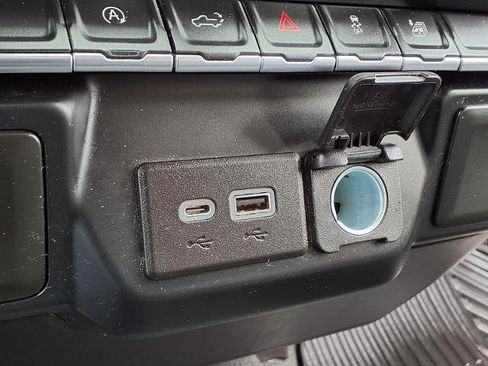 Used 2021 GMC Sierra 1500 Elevation RWD image 8