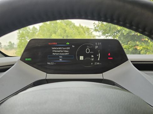Used 2025 Toyota Prius Limited w/ Limited Premium Package FWD image 18