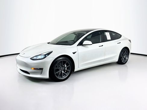 Used 2022 Tesla Model 3 Long Range AWD/4WD image 3