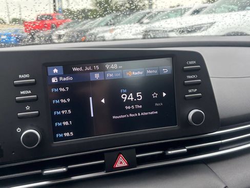 Used 2026 Hyundai Elantra Hybrid FWD image 20