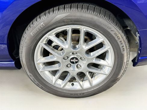 Used 2013 Ford Mustang Premium RWD image 11
