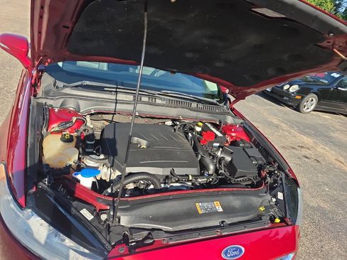 Used 2016 Ford Fusion SE w/ Equipment Group 202A FWD image 31