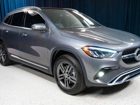 New 2026 Mercedes-Benz GLA 250 4MATIC image 3