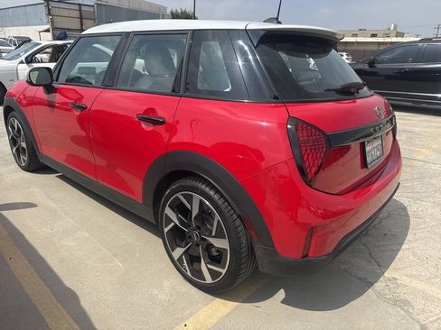 Used 2025 MINI Cooper S FWD image 2