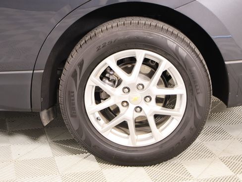 Used 2022 Chevrolet Equinox LT FWD image 17