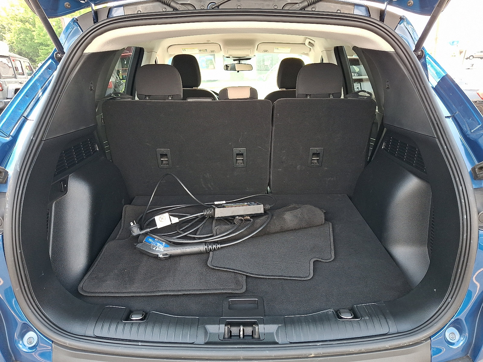 Used 2022 Ford Escape SE FWD image 28