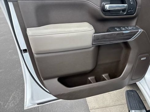Certified 2022 Chevrolet Silverado 2500 LTZ w/ LTZ Convenience Package AWD/4WD image 10