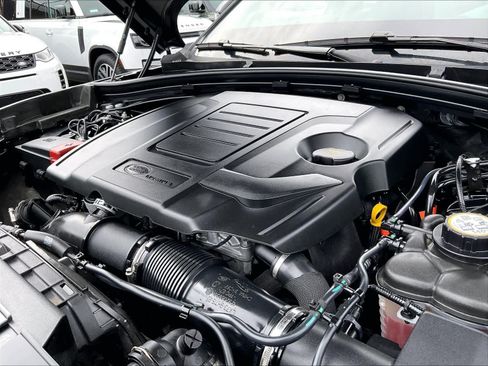 Used 2026 Land Rover Range Rover Velar S AWD/4WD image 33